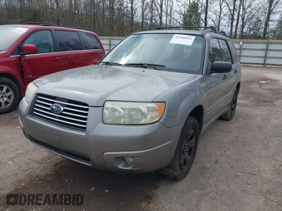 2006 Subaru Forester 2.5 X with VIN JF1SG63696H723272, listed as a IAAI auction lot 41908094 with 220,640 mi miles. Bid and sale history available at carsss.com. Image 2.