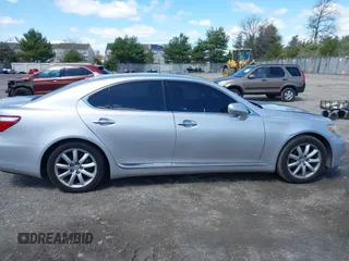 2008 Lexus LS 460 with VIN JTHBL46F485062212, listed as a IAAI auction lot 41996871 with 125,531 mi miles and . Bid and sale history available at DreamBid. Image 13.