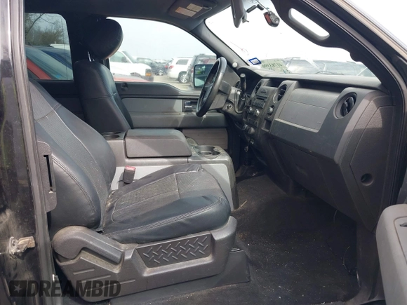 2014 Ford F-150 XL z VIN 1FTEX1CM2EKD58069, wystawiony jako IAAI lot #41783390 z przebiegiem 181 398 mil mil oraz . Historia ofert i sprzedaży dostępna na DreamBid. Obrazek 5.
