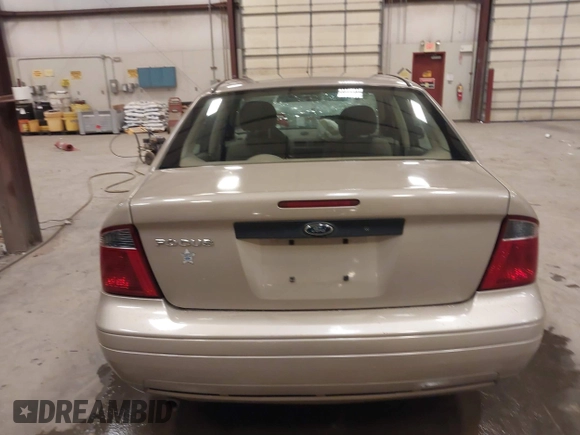 2007 Ford Focus S с VIN 1FAFP34N87W190236, выставлен на аукционе IAAI как лот 39851045 с пробегом 130 835 миль миль и . История ставок и продаж доступна на DreamBid. Изображение 16.