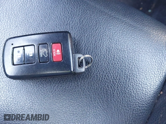 2016 Toyota RAV4 Limited с VIN 2T3DFREV2GW539427, выставлен на аукционе IAAI как лот 42233024 с пробегом 123 169 миль миль и . История ставок и продаж доступна на DreamBid. Изображение 11.