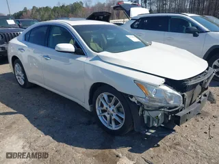 2011 Nissan Maxima 3.5 S with VIN 1N4AA5AP4BC853566, listed as a IAAI auction lot 41779190 with 143,062 mi miles. Bid and sale history available at carsss.com. Image 1.