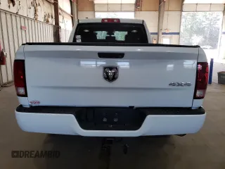 2018 Ram 1500 Express z VIN 1C6RR7FG2JS122611, wystawiony jako Copart lot #48668595 z przebiegiem 139 761 mil mil oraz Szkoda całkowita • Salvage title. Historia ofert i sprzedaży dostępna na DreamBid. Obrazek 6.