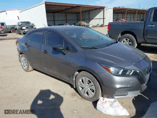 2021 Nissan Versa S with VIN 3N1CN8DV2ML860061, listed as a IAAI auction lot 41699493 with 92,267 mi miles. Bid and sale history available at carsss.com. Image 1.