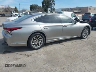 2018 Lexus LS with VIN JTHB51FF5J5005192, listed as a IAAI auction lot 41601540 with 44,042 mi miles. Bid and sale history available at carsss.com. Image 4.