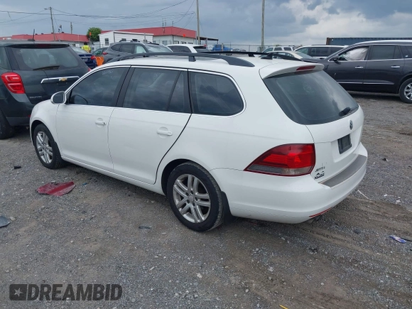 2010 Volkswagen Jetta TDI with VIN 3VWTL7AJ1AM697713, listed as a IAAI auction lot 42059765 with 302,664 mi miles and . Bid and sale history available at DreamBid. Image 3.