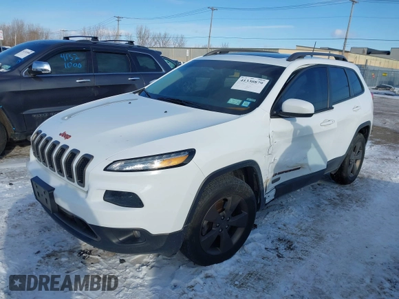 2016 Jeep Cherokee Latitude with VIN 1C4PJMCB7GW304109, listed as a IAAI auction lot 41330879 with 114,503 mi miles. Bid and sale history available at carsss.com. Image 17.