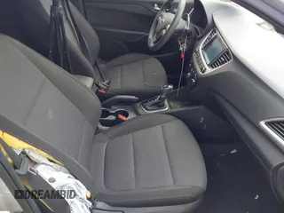 2020 Hyundai Accent SE with VIN 3KPC24A63LE126821, listed as a IAAI auction lot 41555407 with 33,639 mi miles. Bid and sale history available at carsss.com. Image 5.