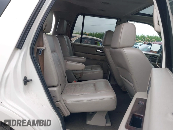 2007 Ford Expedition Limited with VIN 1FMFU20547LA46487, listed as a IAAI auction lot 42720866 with 263,264 mi miles and . Bid and sale history available at DreamBid. Image 8.