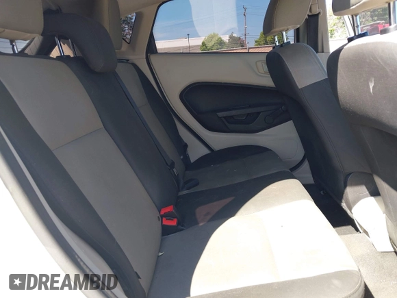 2013 Ford Fiesta S с VIN 3FADP4TJ3DM215650, выставлен на аукционе IAAI как лот 42462870 с пробегом 142 762 миль миль и . История ставок и продаж доступна на DreamBid. Изображение 8.