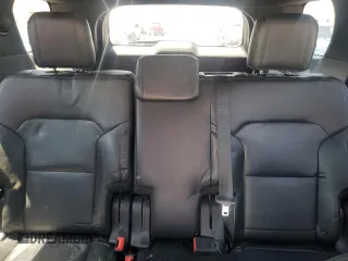 2017 Ford Explorer XLT z VIN 1FM5K8D88HGC22380, wystawiony jako Copart lot #62756845 z przebiegiem 93 811 mil mil oraz Szkoda całkowita • Salvage title. Historia ofert i sprzedaży dostępna na DreamBid. Obrazek 10.