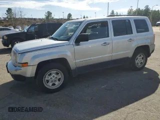 2014 Jeep Patriot Sport z VIN 1C4NJPBA9ED570306, wystawiony jako Copart lot #47923305 z przebiegiem 200 589 mil mil oraz Szkoda całkowita • Salvage title. Historia ofert i sprzedaży dostępna na DreamBid. Obrazek 1.