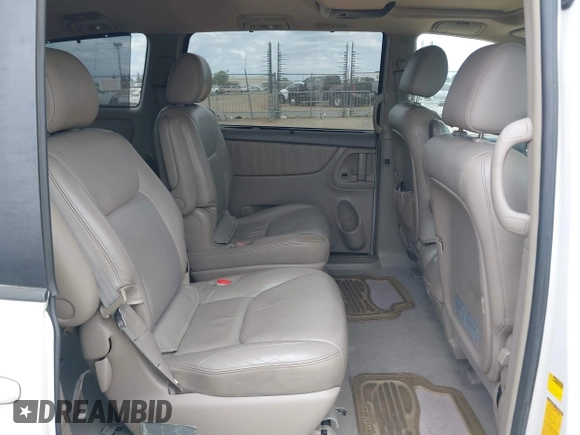2004 Toyota Sienna XLE with VIN 5TDZA22CX4S141877, listed as a IAAI auction lot 42135971 with 219,688 mi miles. Bid and sale history available at carsss.com. Image 8.