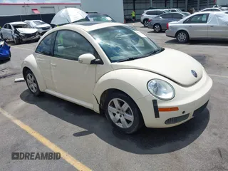 2007 Volkswagen Beetle with VIN 3VWRW31C27M511441, listed as a IAAI auction lot 42362203 with 200,236 mi miles and . Bid and sale history available at DreamBid. Image 1.