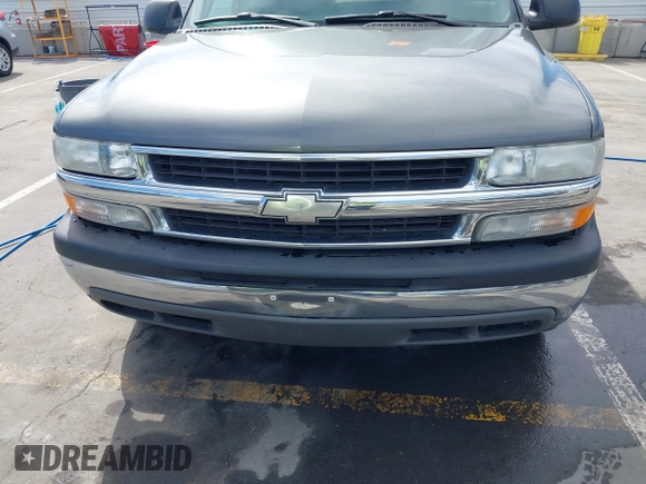 2002 Chevrolet Suburban LT with VIN 3GNEC16T52G208952, listed as a IAAI auction lot 41857120 with 1 mi miles. Bid and sale history available at carsss.com. Image 11.