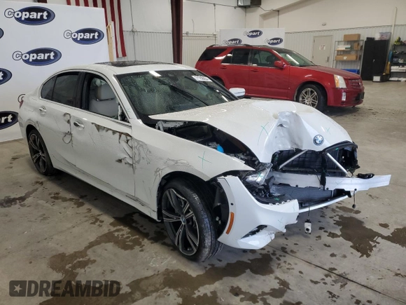 2024 BMW 3 Series 330e with VIN 3MW39FF06R8E71857, listed as a Copart auction lot 71758854 with 0 mi miles and Clean Title. Bid and sale history available at carsss.com. Image 4.