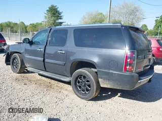 2008 GMC Yukon XL z VIN 1GKFK668X8J197029, wystawiony jako IAAI lot #42052242 z przebiegiem 193 928 mil mil oraz . Historia ofert i sprzedaży dostępna na DreamBid. Obrazek 3.