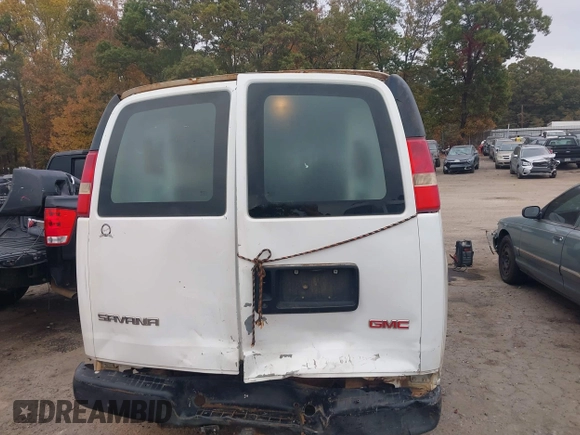 2007 Chevrolet City Express Cargo z VIN 1GCFG15ZX71236419, wystawiony jako IAAI lot #40734333 z przebiegiem 234 948 mil mil oraz . Historia ofert i sprzedaży dostępna na DreamBid. Obrazek 16.