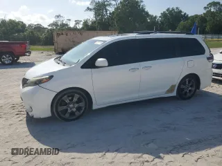 2015 Toyota Sienna SE with VIN 5TDXK3DC6FS625054, listed as a Copart auction lot 52951115 with 251,539 mi miles and Clean Title. Bid and sale history available at carsss.com. Image 1.