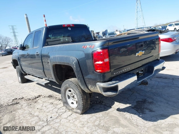 2018 Chevrolet Silverado 1500 LT with VIN 1GCVKREC7JZ252817, listed as a IAAI auction lot 38356875 with 60,094 mi miles. Bid and sale history available at carsss.com. Image 3.