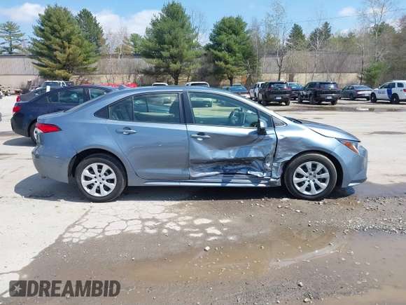 2020 Toyota Corolla LE with VIN JTDEPRAE1LJ058438, listed as a IAAI auction lot 42091884 with 17,788 mi miles and . Bid and sale history available at DreamBid. Image 13.