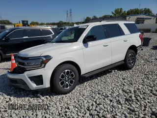 2023 Ford Expedition XL with VIN 1FMJU1G85PEA19176, listed as a Copart auction lot 70658624 with 16,243 mi miles and Salvage Title. Bid and sale history available at carsss.com. Image 1.