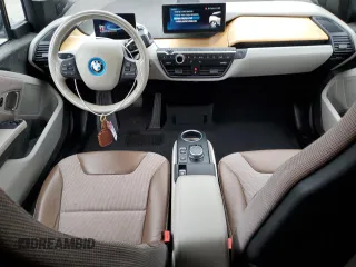 2019 BMW i3 with VIN WBY8P4C54K7D09611, listed as a Copart auction lot 48233235 with 59,853 mi miles and Salvage Title. Bid and sale history available at carsss.com. Image 8.
