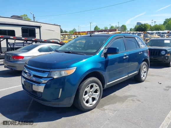 2011 Ford Edge SEL with VIN 2FMDK4JCXBBA68282, listed as a IAAI auction lot 42046398 with 152,753 mi miles. Bid and sale history available at carsss.com. Image 2.