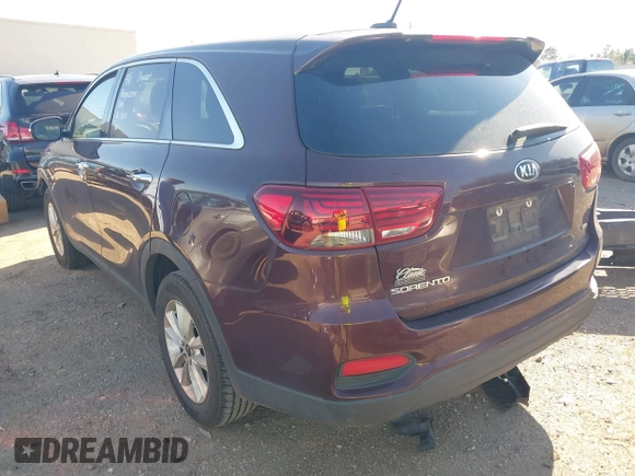 2019 Kia Sorento L with VIN 5XYPG4A39KG554287, listed as a IAAI auction lot 41760728 with 166,989 mi miles. Bid and sale history available at carsss.com. Image 3.