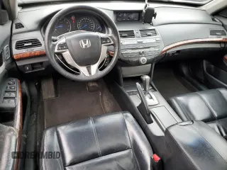 2010 Honda Crosstour EX-L z VIN 5J6TF2H56AL801680, wystawiony jako Copart lot #54937335 z przebiegiem 327 671 mil mil oraz Czysty tytuł • Clean title. Historia ofert i sprzedaży dostępna na DreamBid. Obrazek 8.