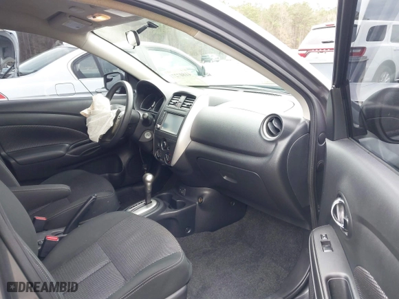 2019 Nissan Versa Sedan SV with VIN 3N1CN7AP4KL831867, listed as a IAAI auction lot 41807271 with 125,421 mi miles. Bid and sale history available at carsss.com. Image 5.