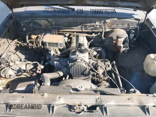 1992 Mazda B-Series Truck with VIN JM2UF3136N0270881, listed as a IAAI auction lot 41814384 with 202,785 mi miles and . Bid and sale history available at DreamBid. Image 10.