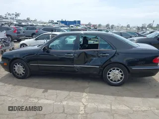 2000 Mercedes-Benz E 320 with VIN WDBJF65J4YB121264, listed as a IAAI auction lot 42245628 with 231,799 mi miles and . Bid and sale history available at DreamBid. Image 14.
