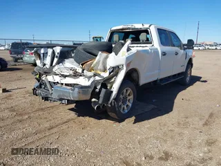 2019 Ford Super Duty F-250 SRW XL with VIN 1FT7W2BT7KED25993, listed as a IAAI auction lot 41400577 with 169,713 mi miles. Bid and sale history available at carsss.com. Image 4.