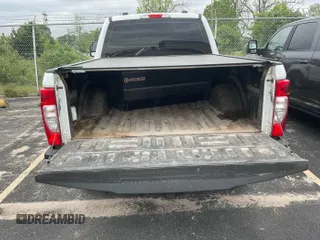 2020 Ford F-250 XL z VIN 1FT7X2B6XLEE33369, wystawiony jako IAAI lot #42179074 z przebiegiem 153 057 mil mil oraz . Historia ofert i sprzedaży dostępna na DreamBid. Obrazek 1.