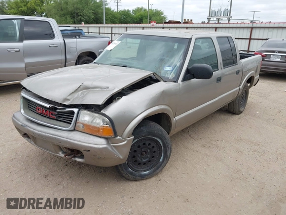 2002 GMC Sonoma SLS with VIN 1GTDT13W02K127269, listed as a IAAI auction lot 42012443 with 276,078 mi miles and . Bid and sale history available at carsss.com. Image 2.