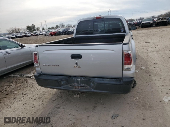 2007 Mitsubishi Raider LS z VIN 1Z7HT28K67S217597, wystawiony jako Copart lot #79767304 z przebiegiem 110 743 mil mil oraz Szkoda całkowita • Salvage title. Historia ofert i sprzedaży dostępna na DreamBid. Obrazek 6.