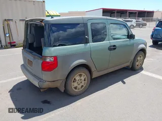 2005 Honda Element LX with VIN 5J6YH18385L012963, listed as a IAAI auction lot 42025122 with Not Provided miles and . Bid and sale history available at DreamBid. Image 4.