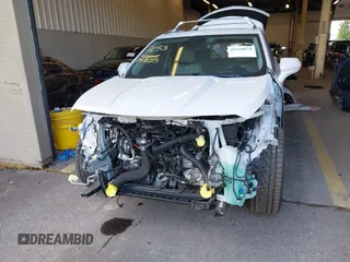 2020 Cadillac XT4 AWD Premium Luxury z VIN 1GYFZDR45LF064043, wystawiony jako IAAI lot #42129079 z przebiegiem 33 717 mil mil oraz . Historia ofert i sprzedaży dostępna na DreamBid. Obrazek 18.