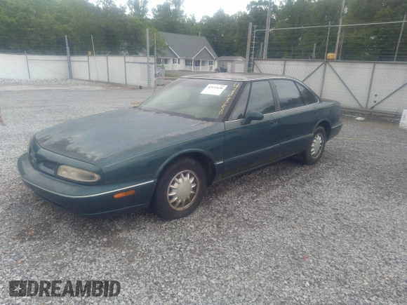 1998 Oldsmobile 88 LS z VIN 1G3HN52K5W4849011, wystawiony jako IAAI lot #42153650 z przebiegiem 171 969 mil mil oraz . Historia ofert i sprzedaży dostępna na DreamBid. Obrazek 2.