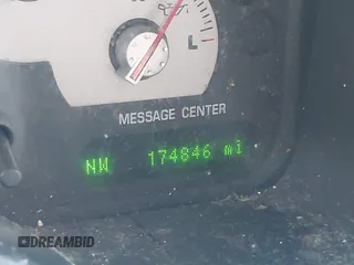 2005 Mercury Mountaineer Convenience z VIN 4M2DU86K45ZJ34777, wystawiony jako IAAI lot #41840824 z przebiegiem 174 846 mil mil oraz . Historia ofert i sprzedaży dostępna na DreamBid. Obrazek 7.