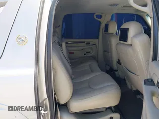 2005 Cadillac Escalade EXT z VIN 3GYEK62NX5G113446, wystawiony jako IAAI lot #41995157 z przebiegiem 173 247 mil mil oraz . Historia ofert i sprzedaży dostępna na DreamBid. Obrazek 8.