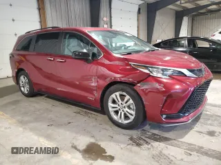 2021 Toyota Sienna XSE with VIN 5TDDSKFC4MS004368, listed as a Copart auction lot 63181665 with 53,657 mi miles and Salvage title. Bid and sale history available at DreamBid. Image 4.