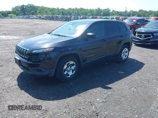 2015 Jeep Cherokee Sport z VIN 1C4PJMAB8FW610348, wystawiony jako IAAI lot #42532550 z przebiegiem 157 293 mil mil oraz . Historia ofert i sprzedaży dostępna na DreamBid. Obrazek 18.