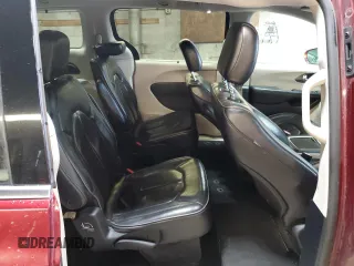 2019 Chrysler Pacifica Limited z VIN 2C4RC1GG6KR746002, wystawiony jako Copart lot #52641125 z przebiegiem 133 755 mil mil oraz Szkoda całkowita • Salvage title. Historia ofert i sprzedaży dostępna na DreamBid. Obrazek 11.
