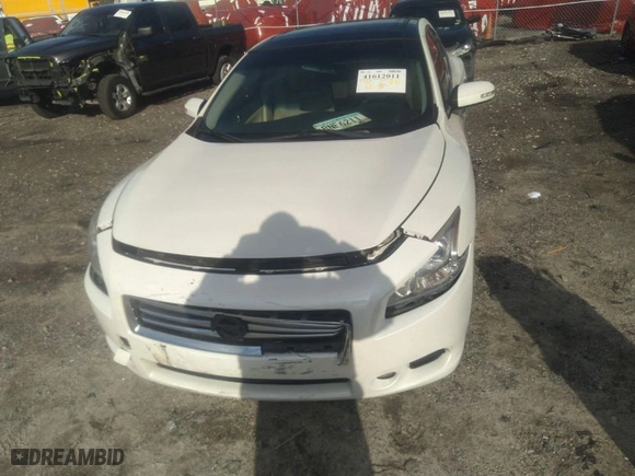 2014 Nissan Maxima 3.5 S with VIN 1N4AA5AP0EC450012, listed as a IAAI auction lot 41612011 with NaN miles. Bid and sale history available at carsss.com. Image 6.