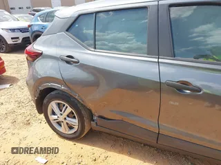 2021 Nissan Kicks S z VIN 3N1CP5BV3ML537164, wystawiony jako IAAI lot #42160097 z przebiegiem 55 980 mil mil oraz . Historia ofert i sprzedaży dostępna na DreamBid. Obrazek 6.