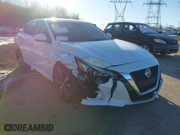 2020 Nissan Altima Platinum with VIN 1N4BL4FV3LN304396, listed as a IAAI auction lot 41441448 with 105,664 mi miles and . Bid and sale history available at carsss.com. Image 17.