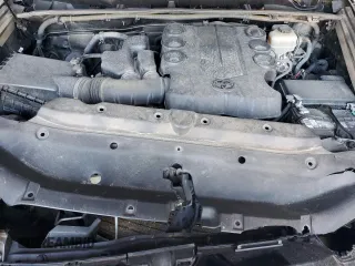 2014 Toyota 4Runner Limited with VIN JTEBU5JR8E5166179, listed as a Copart auction lot 46644465 with 224,845 mi miles and Salvage Title. Bid and sale history available at carsss.com. Image 12.