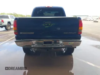 2001 Chevrolet Silverado 1500 LS with VIN 2GCEC19T611179747, listed as a IAAI auction lot 41470758 with Not Provided miles and . Bid and sale history available at DreamBid. Image 16.